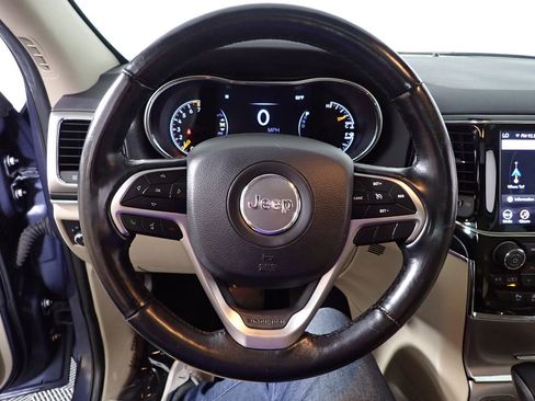 Used 2020 Jeep Grand Cherokee Limited AWD/4WD image 29
