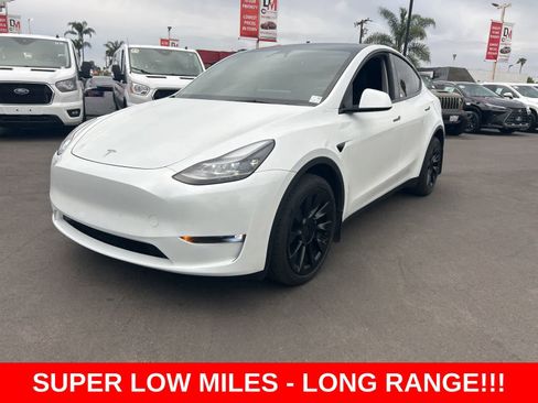 Used 2024 Tesla Model Y Long Range image 1