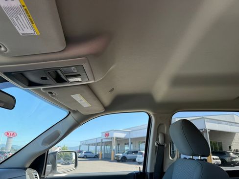 Used 2019 RAM 1500 Classic SLT AWD/4WD image 16