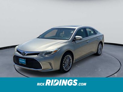 Used 2017 Toyota Avalon Limited w/ Carpet Mat Package