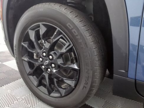 Used 2024 Chevrolet Traverse LT w/ Enhanced Driving Package FWD image 36