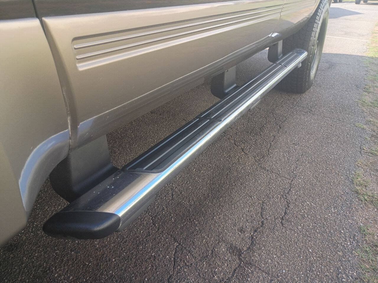 Used 2000 Ford Excursion Limited AWD/4WD image 22