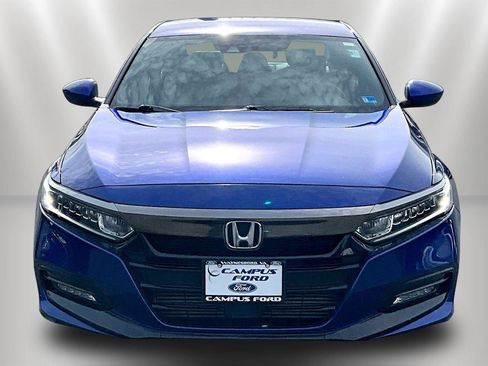 Used 2018 Honda Accord Sport image 3