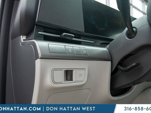 Used 2025 Hyundai Kona SEL AWD/4WD image 10