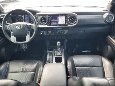 Used 2020 Toyota Tacoma Limited AWD/4WD image 14