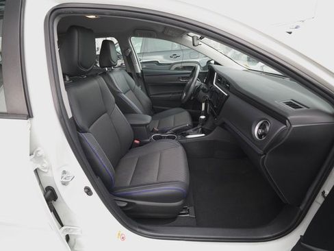 Used 2019 Toyota Corolla SE image 20