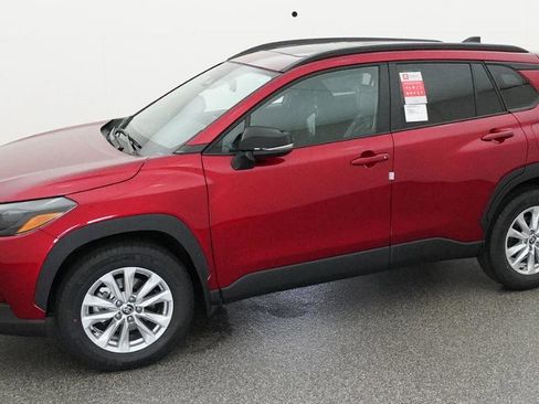 New 2026 Toyota Corolla Cross LE FWD image 28