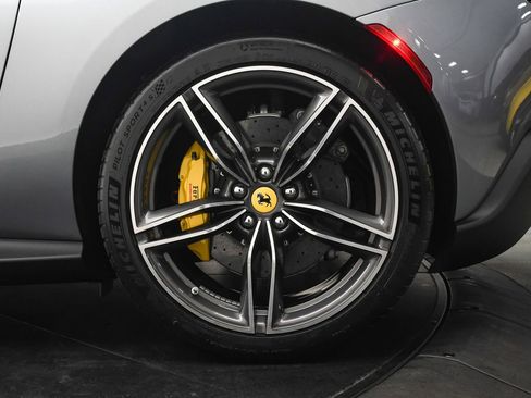 Certified 2025 Ferrari Roma Spider image 34