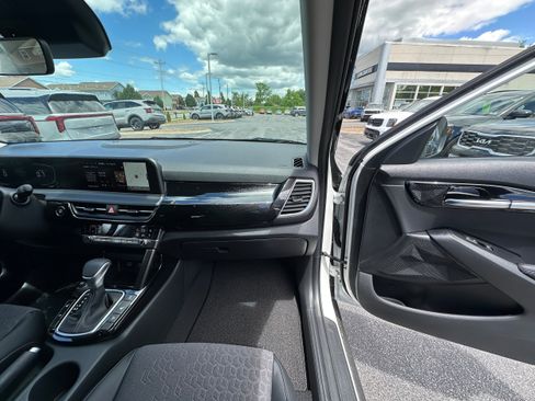 New 2026 Kia Seltos S AWD/4WD image 17