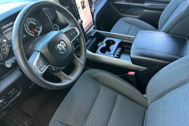 Used 2025 RAM 1500 Big Horn AWD/4WD image 7