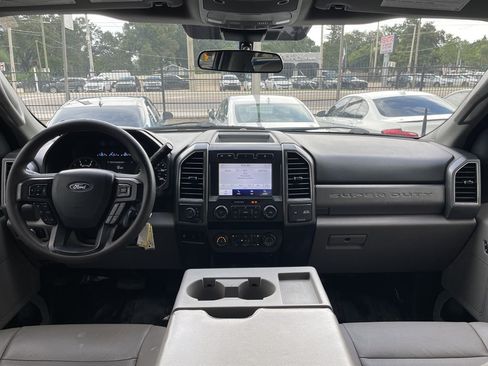 Used 2020 Ford F350 XLT AWD/4WD image 5