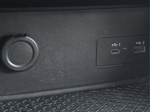 Used 2024 Nissan Pathfinder SV FWD image 15