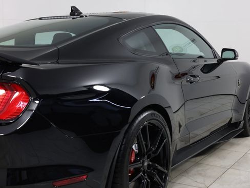 Used 2020 Ford Mustang Shelby GT500 w/ Technology Package RWD image 41