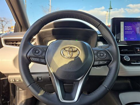 Used 2023 Toyota Corolla SE image 15