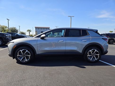 New 2026 Chevrolet Equinox EV LT image 3