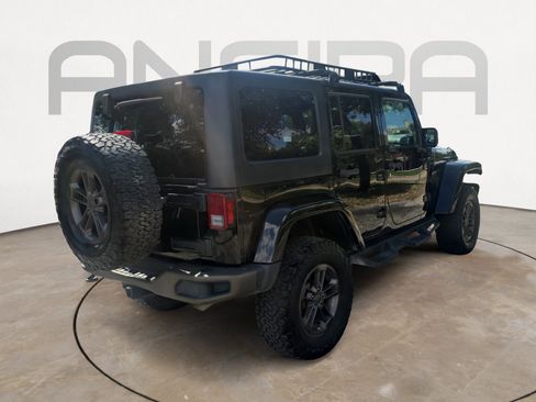 Used 2017 Jeep Wrangler Unlimited Sahara AWD/4WD image 12