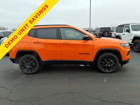 New 2026 Jeep Compass Latitude image 17