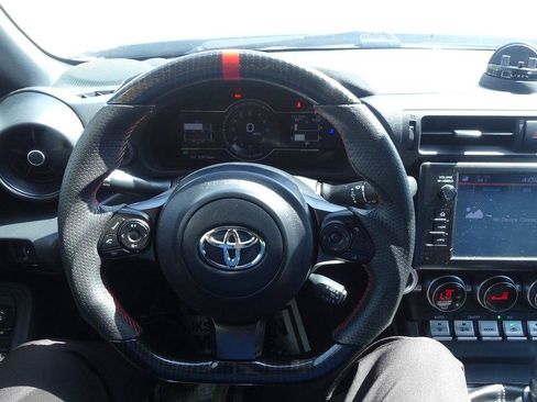 Used 2022 Toyota GR86 Premium RWD image 15