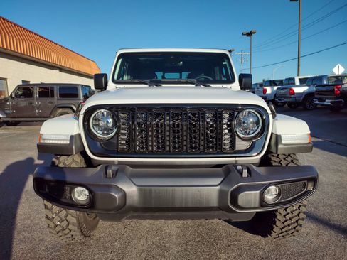 Used 2024 Jeep Gladiator Sport image 23