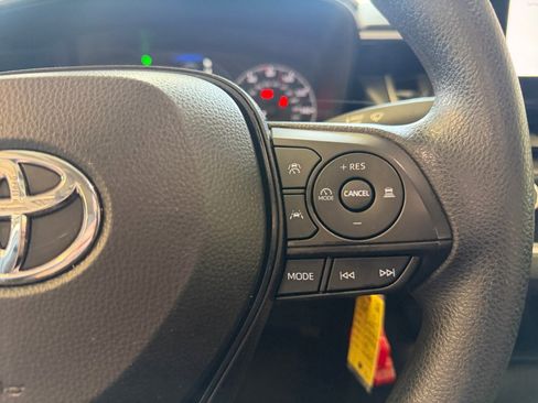 Used 2023 Toyota Corolla LE FWD image 23