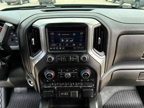 Used 2021 Chevrolet Silverado 1500 LT Trail Boss w/ Convenience Package II AWD/4WD image 23