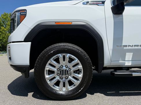 Used 2023 GMC Sierra 2500 Denali w/ Denali Ultimate Package AWD/4WD image 9