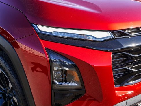 New 2026 Chevrolet Equinox RS w/ LPO, Floor Liner Package image 10