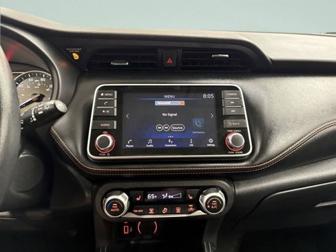 Used 2020 Nissan Kicks SR w/ SR Premium Package FWD image 13