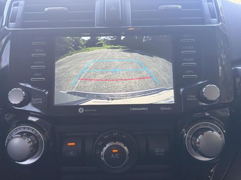 Used 2024 Toyota 4Runner TRD Off-Road Premium w/ Moonroof Package AWD/4WD image 15