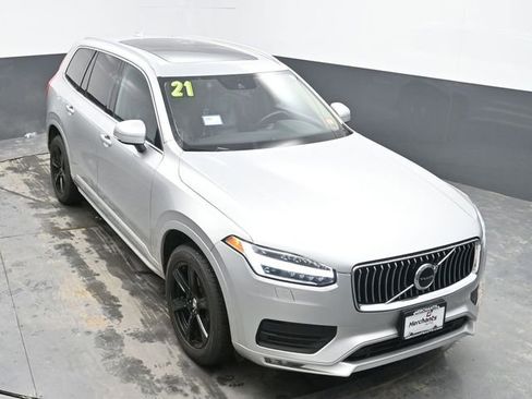 Used 2021 Volvo XC90 T6 Momentum image 29