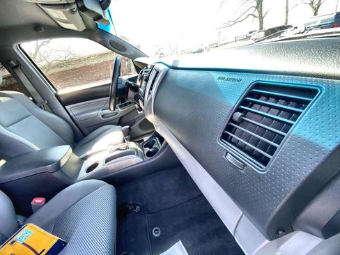 Used 2013 Toyota Tacoma PreRunner w/ TRD Sport Pkg image 27