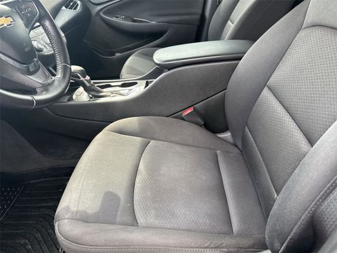 Used 2021 Chevrolet Malibu RS FWD image 11