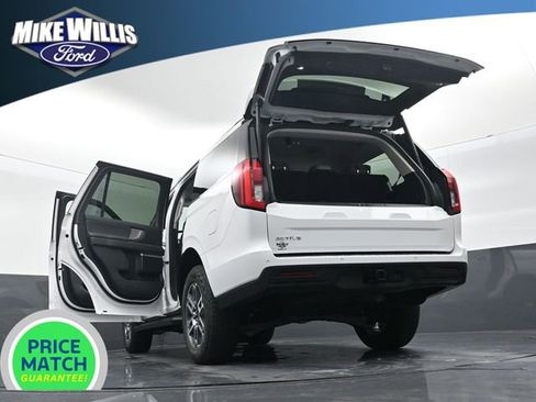 New 2025 Ford Expedition Active image 30