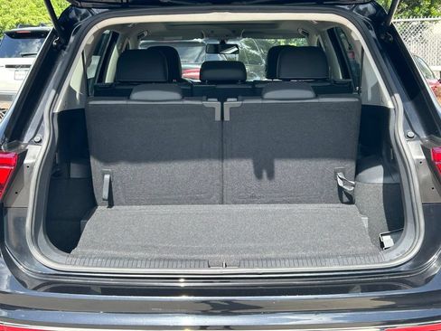 Used 2021 Volkswagen Tiguan SE R-Line FWD image 14