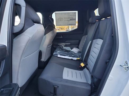 New 2025 Toyota Tacoma TRD Off-Road image 9