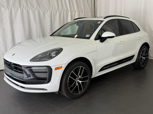 Certified 2024 Porsche Macan Turbo AWD/4WD image 1