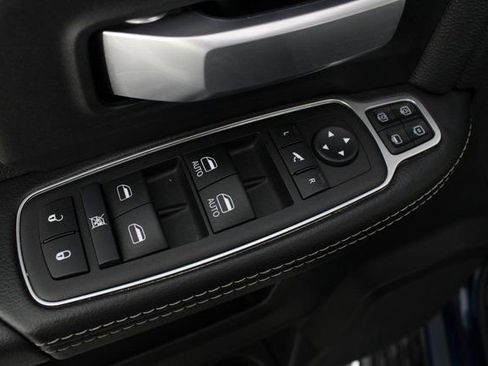 Used 2024 RAM 2500 Big Horn w/ Bed Utility Group image 14