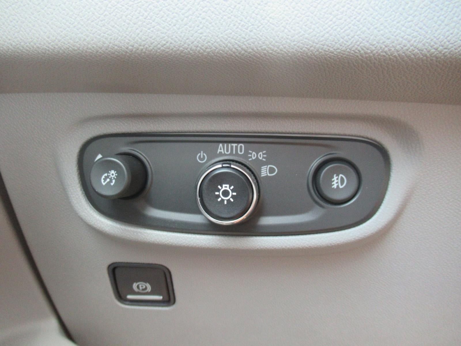 Used 2023 GMC Terrain SLT FWD image 21