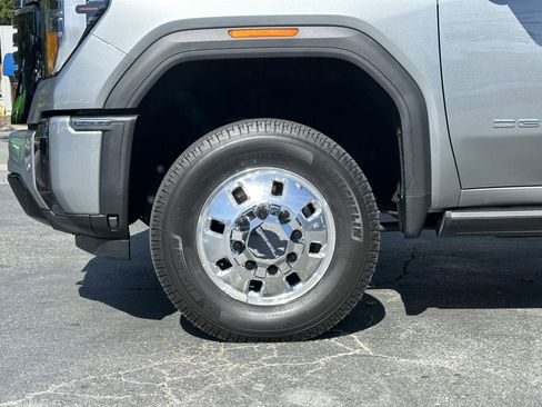 Used 2025 GMC Sierra 3500 Denali Ultimate AWD/4WD image 13