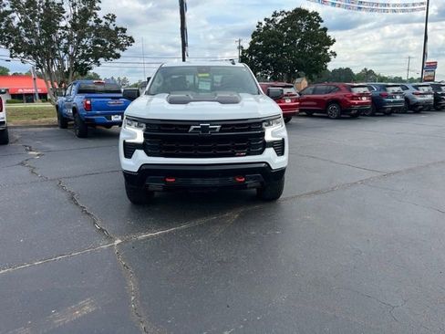 Used 2022 Chevrolet Silverado 1500 LT Trail Boss w/ Convenience Package II AWD/4WD image 31