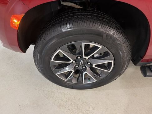 Used 2021 Chevrolet Tahoe Z71 AWD/4WD image 11