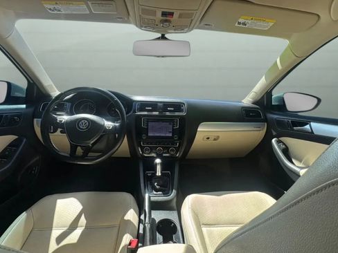 Used 2016 Volkswagen Jetta SEL Premium FWD image 12