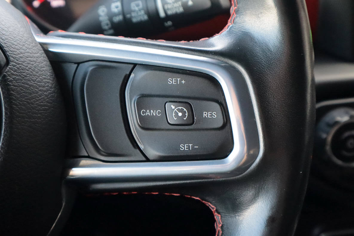 Used 2020 Jeep Wrangler Unlimited Rubicon w/ Dual Top Group AWD/4WD image 36