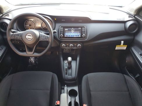 New 2025 Nissan Kicks Play S image 11