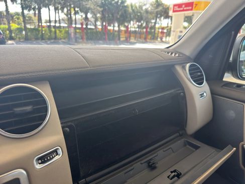 Used 2012 Land Rover LR4 HSE image 33