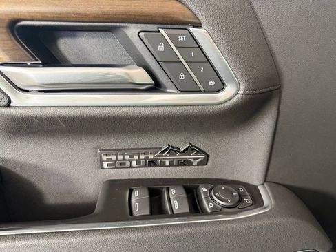 New 2026 Chevrolet Silverado 1500 High Country AWD/4WD image 21