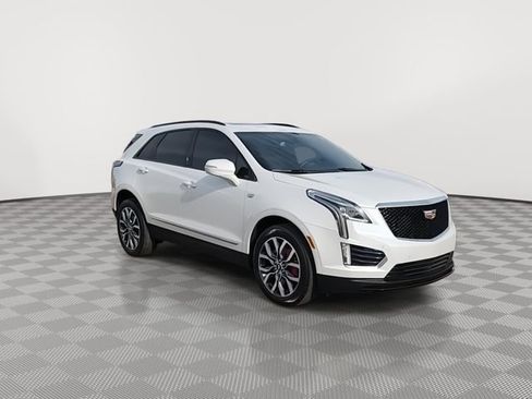 Used 2024 Cadillac XT5 Sportv AWD/4WD image 2