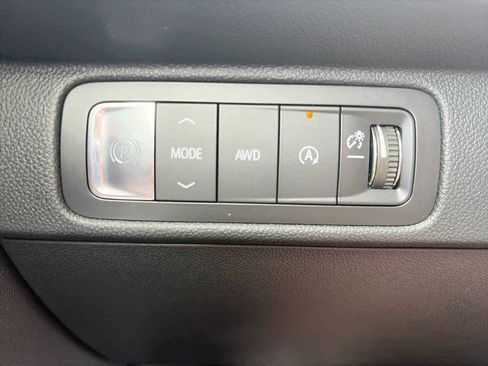 New 2026 Chevrolet Traverse Z71 w/ Driver Confidence Package AWD/4WD image 25