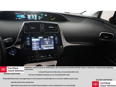 Certified 2017 Toyota Prius Three Touring FWD image 20