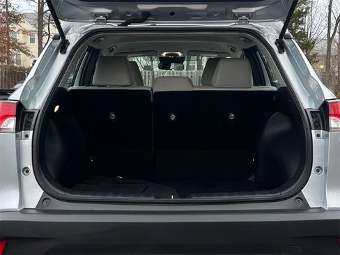 Used 2023 Toyota Corolla Cross L image 14